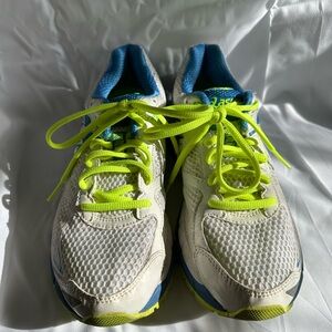 ASICS Women’s Size 7.5- White, Neon Green, and Blue GT2000